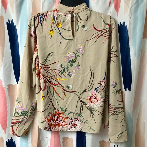 H&M Cream Floral Mock Neck Long Sleeve Blouse Size XS - Picture 7 of 13